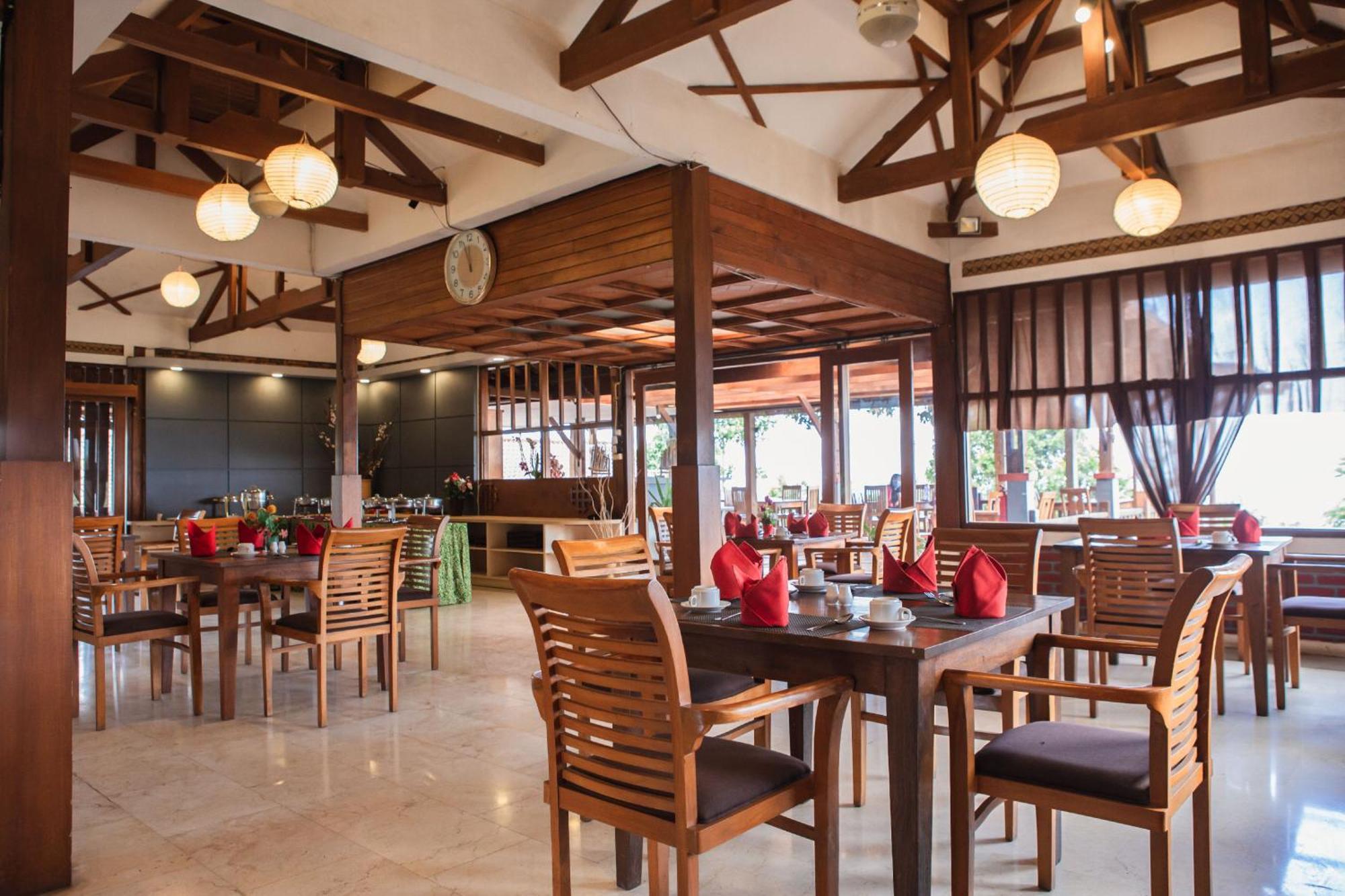 Hotel Dago Highland Cimenyan