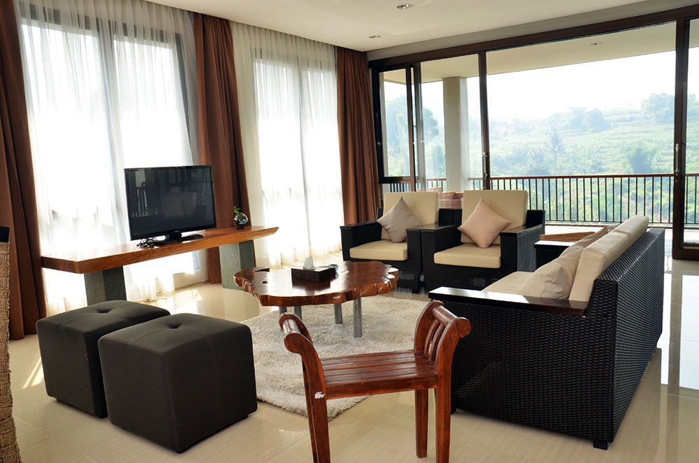 Dago Highland Hotel Cimenyan