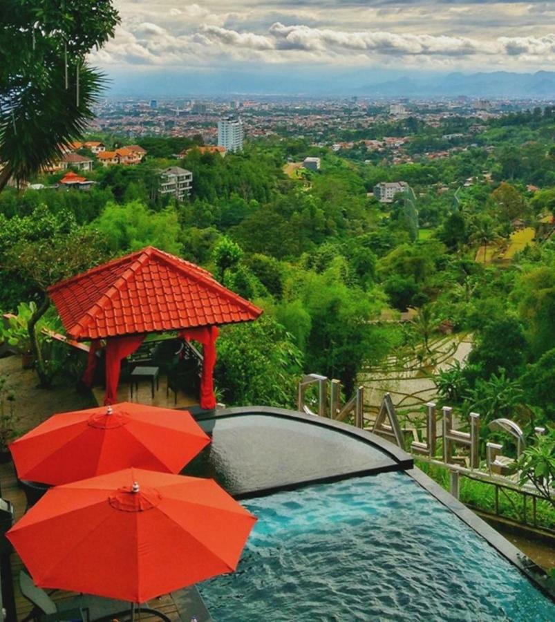 Dago Highland 3* Cimenyan